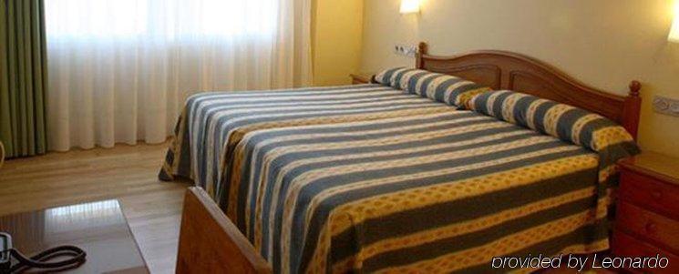 Hotel Villa De Ermua Δωμάτιο φωτογραφία