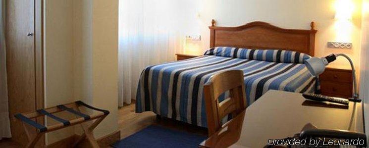 Hotel Villa De Ermua Δωμάτιο φωτογραφία