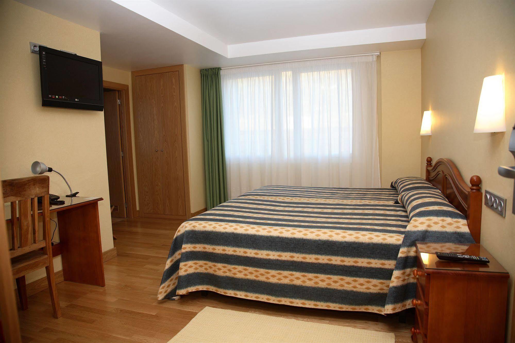Hotel Villa De Ermua Εξωτερικό φωτογραφία