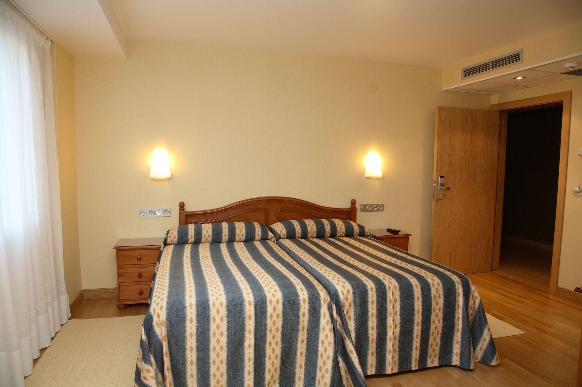 Hotel Villa De Ermua Εξωτερικό φωτογραφία